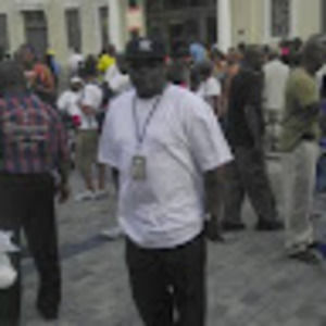 Meet your Posher, Lewis